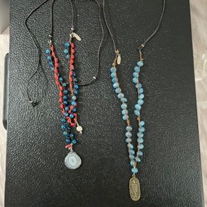 Set of 2 necklaces from SKM
